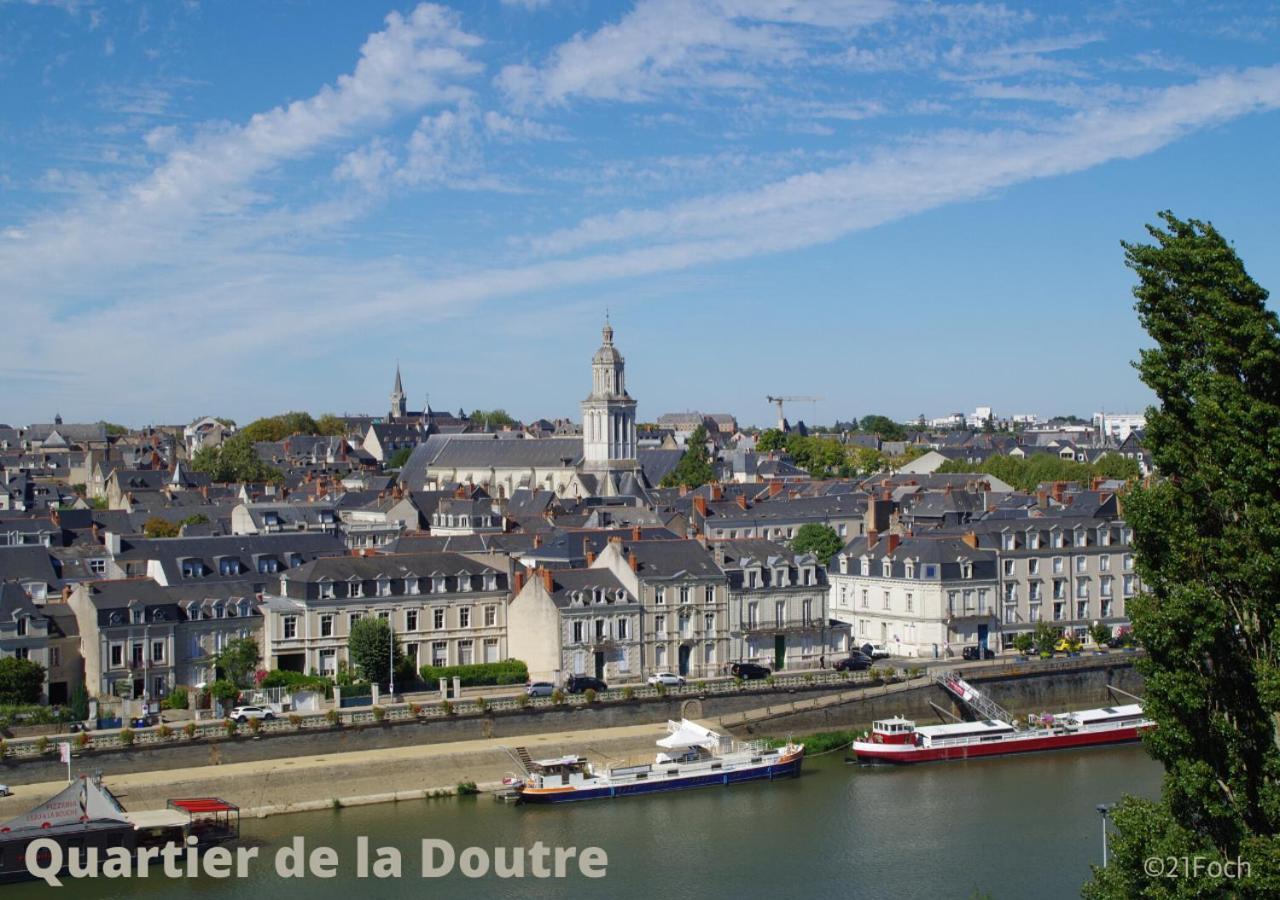 21, Foch Hotel Angers Exterior photo